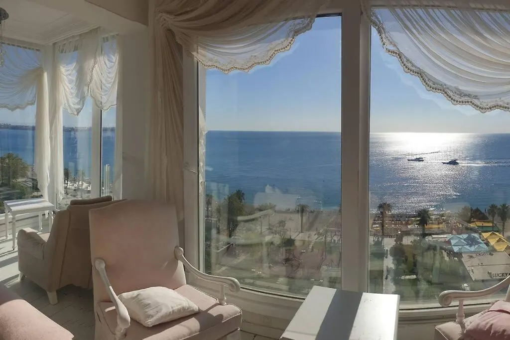 Antalya Konyaalti Plajinda Dublex Gemi Ev Apartment Turkey