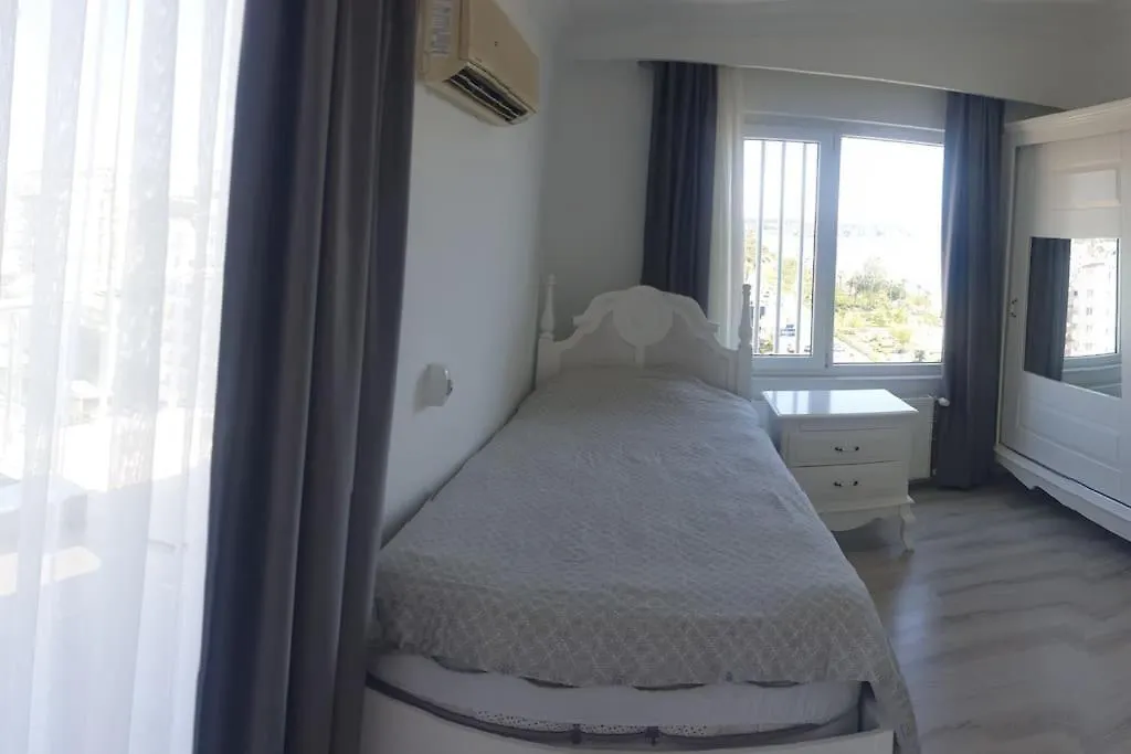 Antalya Konyaalti Plajinda Dublex Gemi Ev Apartment Turkey