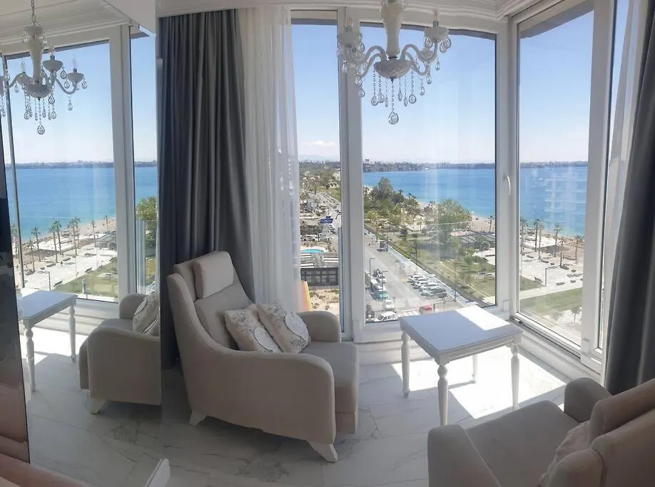 Antalya Konyaalti Plajinda Dublex Gemi Ev Apartment